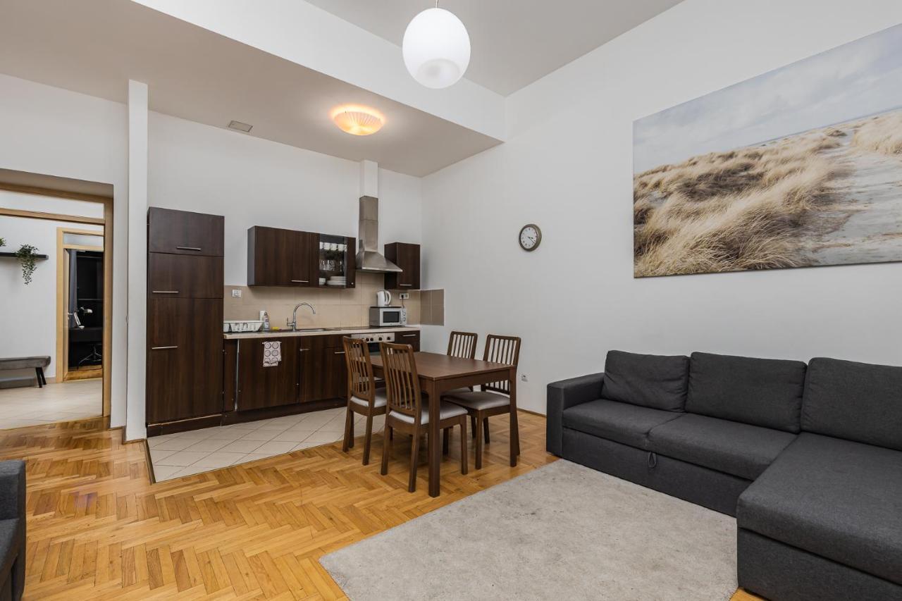 Cosy 1 Bedroom Apartment In Gozsdu Court Budapest Exterior photo